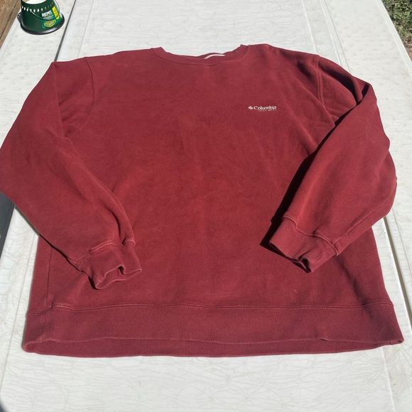 Columbia Other - Colombia Field Gear burgundy sweater